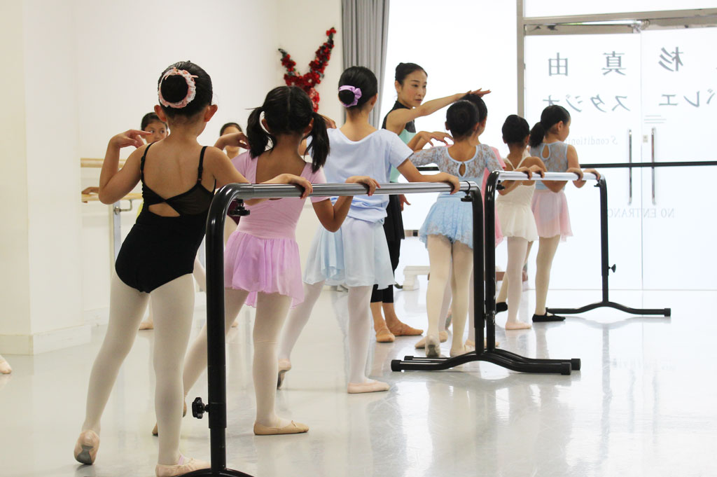 上杉真由バレエスタジオ